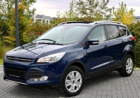 Ford Kuga gebraucht kaufen Ford Kuga Trend 2.0 TDCi 4x4/PANO/AHK/PDC/NAVI