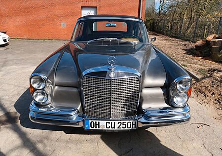 Mercedes-Benz 280 SE W111 Werkscabrio