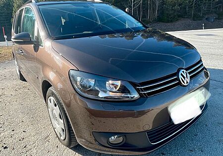 VW Touran Volkswagen 2.0 TDI 103kW -