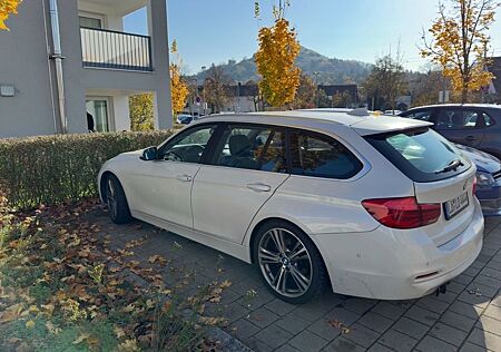 BMW 325d Touring Advantage Advantage