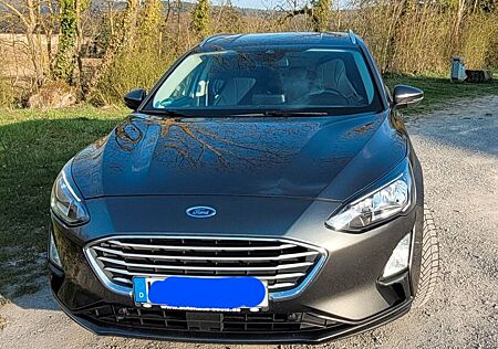 Ford Focus 1,0 EcoBoost 92kW Cool & Connect Turni...