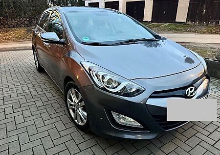 Hyundai i30 CW 1.6 CRDi 81kW Trend Trend