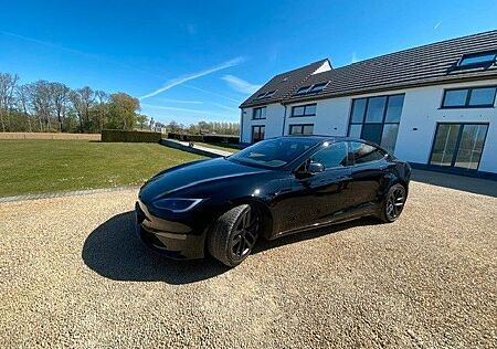 Tesla Model S Tri-Motor Allradantrieb Plaid