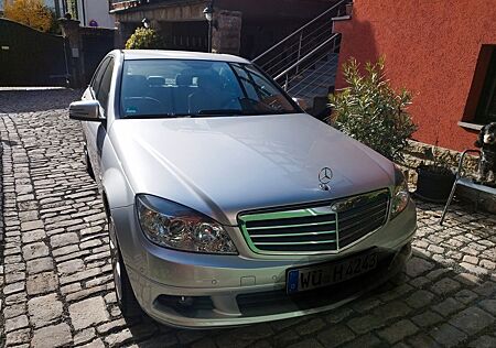 Mercedes-Benz C 180 gebraucht kaufen Mercedes-Benz C 180 Kompressor Blue-Efficiency Limosine