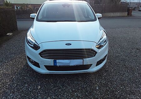 Ford S-Max 2,0TDCi Bi-Turbo 154kW Titanium PShift...