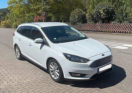 Ford Focus 1,5 TDCi 88kW PowerSh. Titanium Turnie...