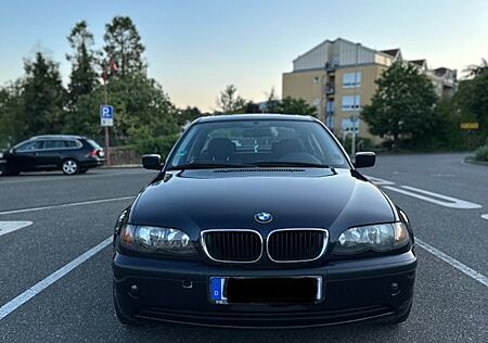 BMW 318i *TÜV/Service/Steuerkette NEU* Schiebedach
