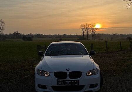 BMW 330D E93 Facelift N57 M3 Optik Alpinweiß