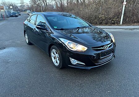 Hyundai i40 1.7 CRDi Style Automatik,Navi,Kamera,Xnon