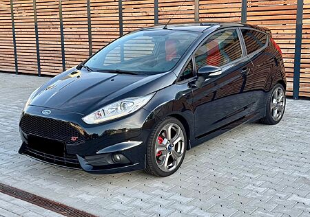 Ford Fiesta ST / RECARO / BREMSE + SERVICE NEU