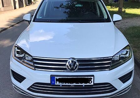 VW Touareg Volkswagen 3.0 V6 TDI SCR Tiptr. BMT Terrain Te...