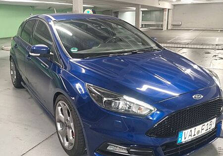 Ford Focus 2,0 ST (BeastFactory)