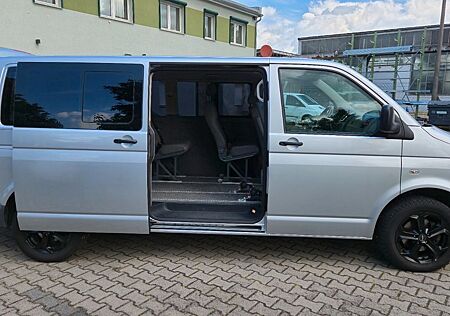 VW T5 Transporter Volkswagen Bus Caravelle Trendline lang