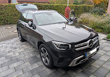 Mercedes-Benz GLC 220 d 4MATIC Autom. - AHK