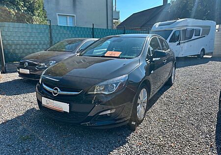Opel Astra J Lim. 5-trg. Style