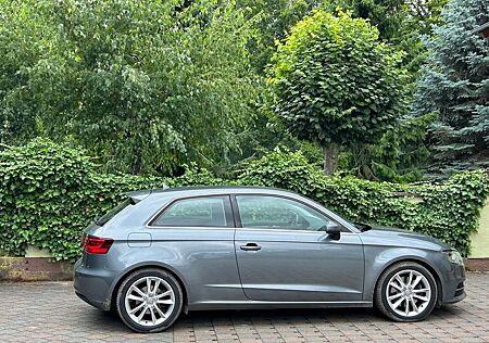 Audi A3 2.0 TDI quattro Attraction Attraction