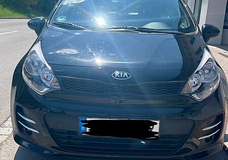 Kia Rio UB