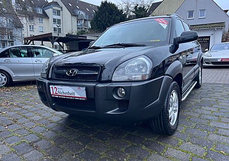 Hyundai Tucson 2.0 GLS 4X4 Allradantrieb/AHK/Klima/Leder