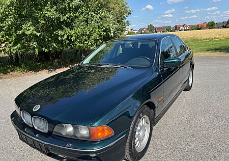 BMW 525