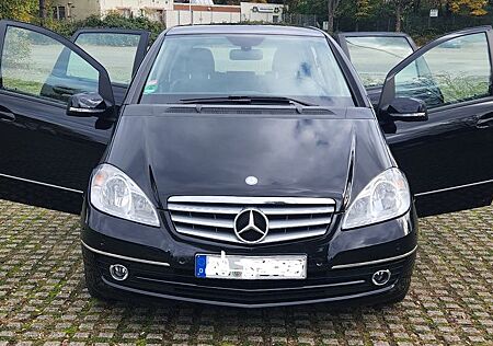 Mercedes-Benz A 170 ELEGANCE Autotronic Elegance