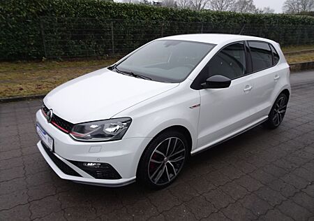 VW Polo Volkswagen 1.8 TSI GTI / Sitzheizung / Navi