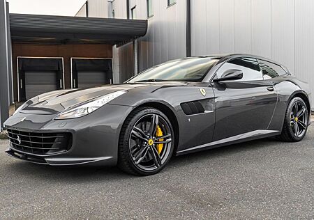 Ferrari GTC4Lusso 6.3 V12 - Grigio Silverstone - Warrant