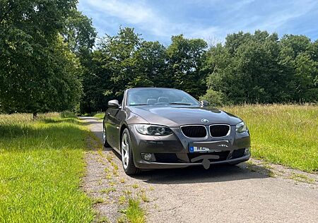 BMW 320i Cabrio -