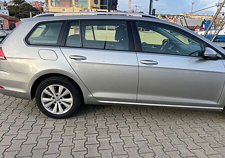 VW Golf Plus Volkswagen Golf Variant 1.6 TDI Bluemotion Confortline