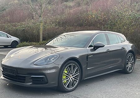 Porsche Panamera 4 E Sport Turismo PANO ACC CHRONO LÜFT