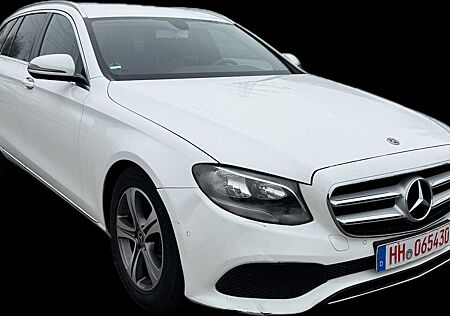 Mercedes-Benz E 200 -Avantgarde-Navigation-Kamera-PDC-TOP