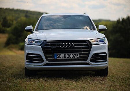 Audi Q5 55 TFSI e S line