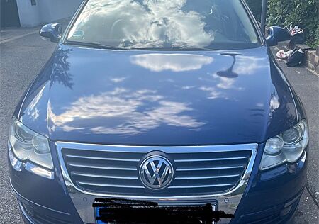 VW Passat Volkswagen 2.0 FSI Highline Reparaturbedürftig
