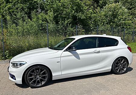 BMW 118i Sport Line Sport Line
