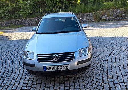 VW Passat Variant Volkswagen 2.0 4motion Basis Variant Basis