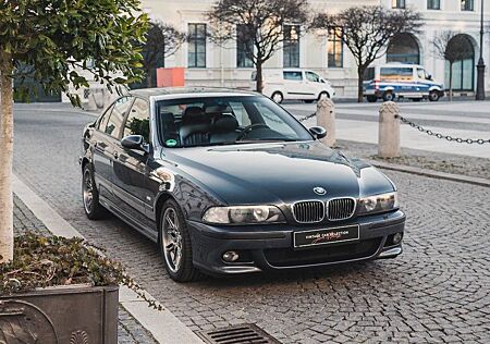 BMW M5 (Scheckheftgepflegt, Heritage leder)