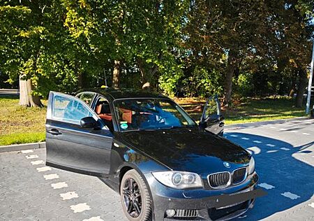 BMW 118d - 2.0 16V TURBO