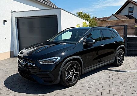 Mercedes-Benz GLA 200 AMG NIGHT MULTIBEAM KEYLESSGO