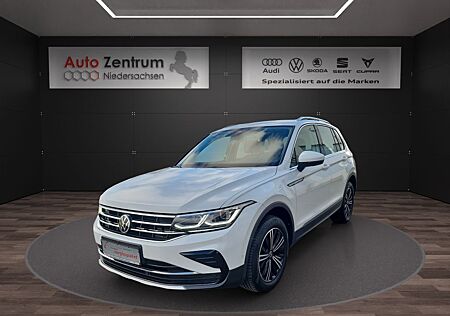 VW Tiguan Volkswagen 2.0 TDI 4M Car-Play*Matrix*Head-UP*360°