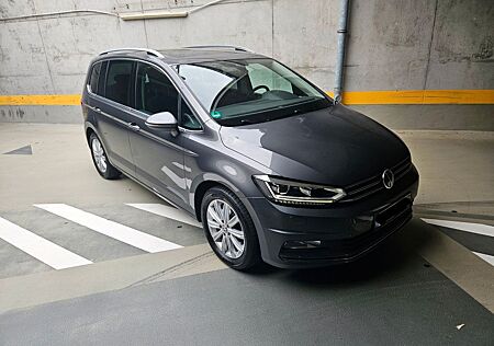 VW Touran Volkswagen 2.0 TDI SCR 140kW DSG Highline Highline