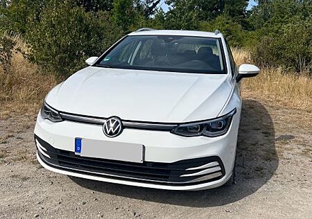 VW Golf Volkswagen Variant 2.0 TDI DSG Style, AHK, Massagesitz