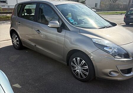 Renault Scenic Dynamique 1.6 16V 110 Dynamique
