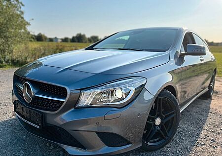 Mercedes-Benz CLA 250 Shooting Brake AMG Line "Automatik"