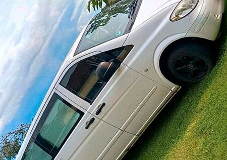 Mercedes-Benz Vito 111 CDI