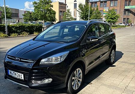 Ford Kuga 2,0 TDCi 4x4 132kW Titanium PowerShift ...