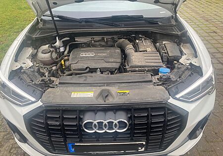 Audi Q3 40 TFSI quattro S tronic S line S line
