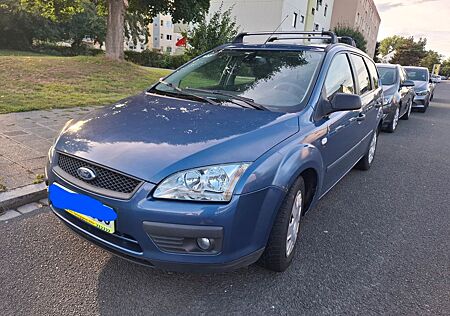 Ford Focus 1,6 Ti-VCT Trend Technisch top Scheckheft