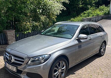 Mercedes-Benz C 220 BlueTEC T AVANTGARDE AVANTGARDE