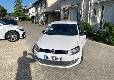 VW Polo Volkswagen Style 4 Türen TÜV neu 8 fach bereift