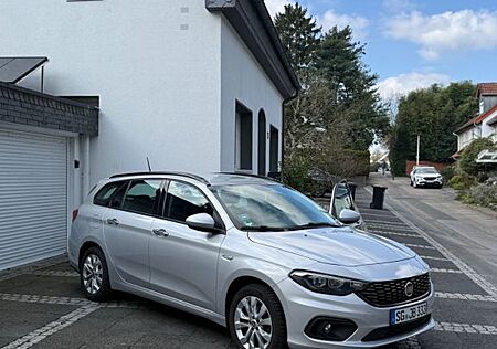 Fiat Tipo 1.6 MultiJet EASY DCT EASY