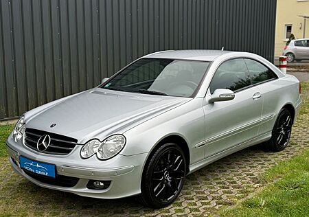 Mercedes-Benz CLK 200 gebraucht kaufen Mercedes-Benz CLK 200 Kompressor Coupe-AVANTGARDE-LEDER-VOLL..